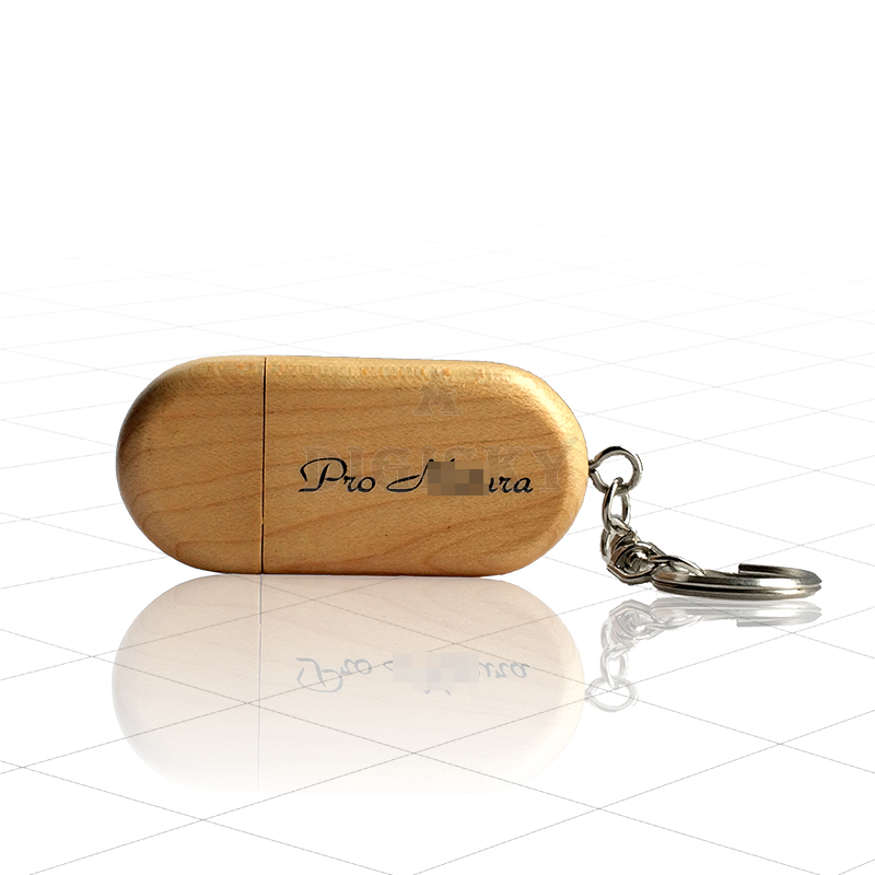 Recycle maple wood USB flash drive with a magnetic cap closure